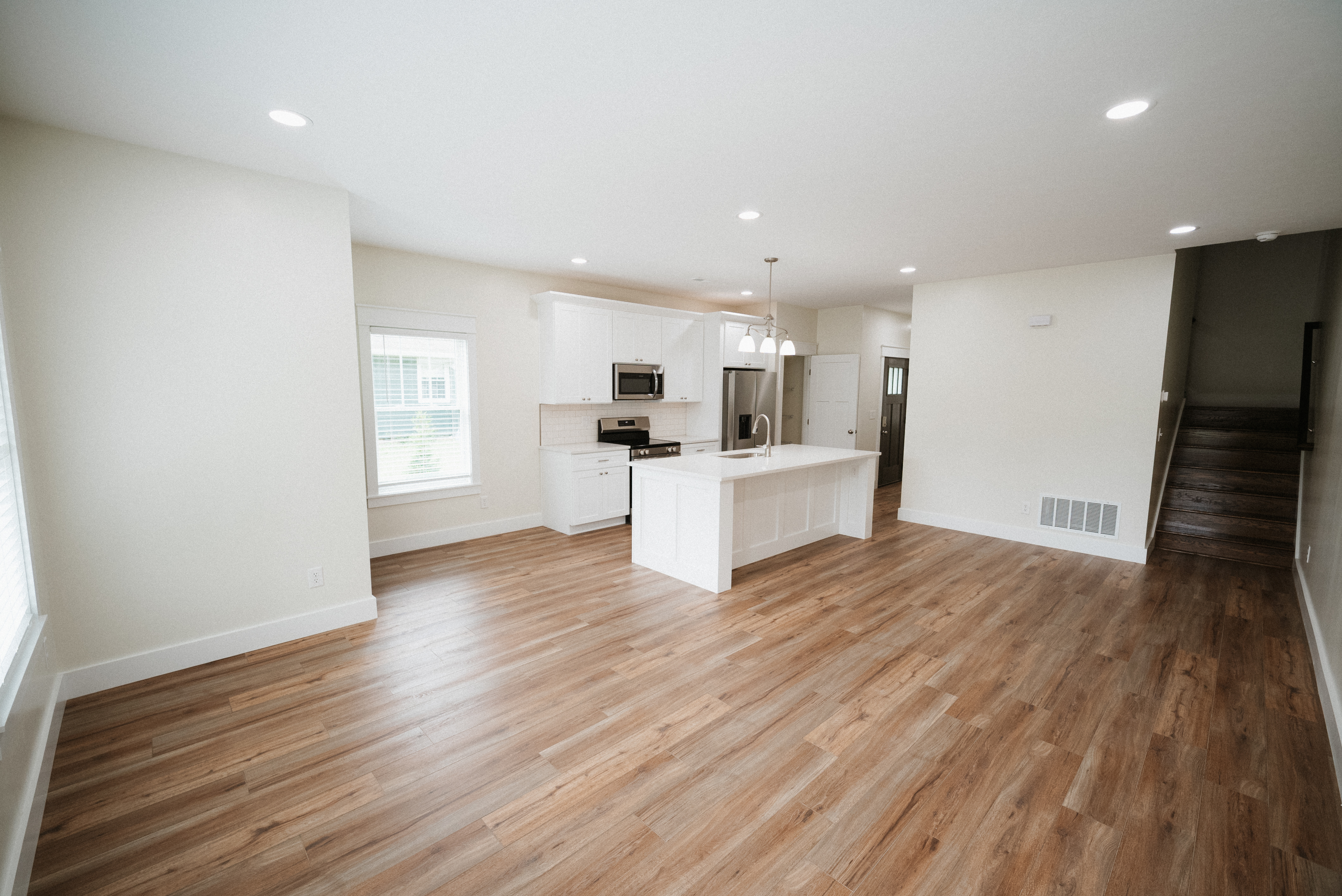 2127 E 5th St, Unit B