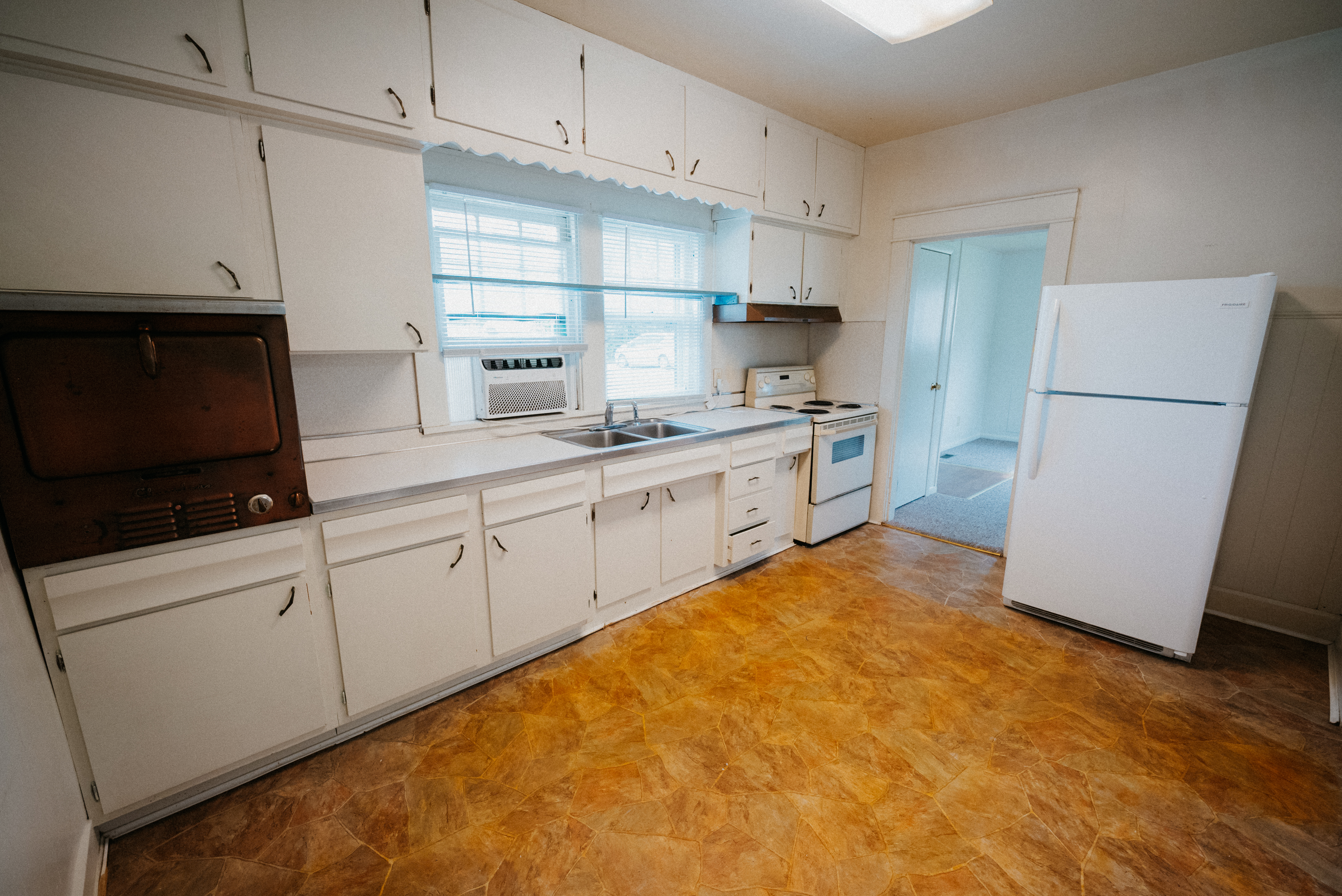 211 E. 1st Street, Unit B