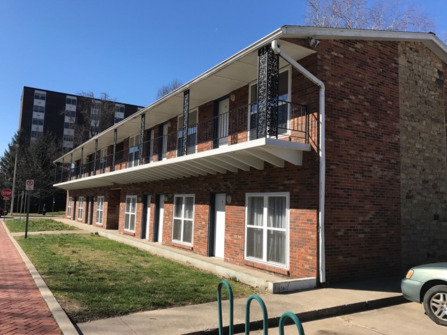 305 N Dunn Street