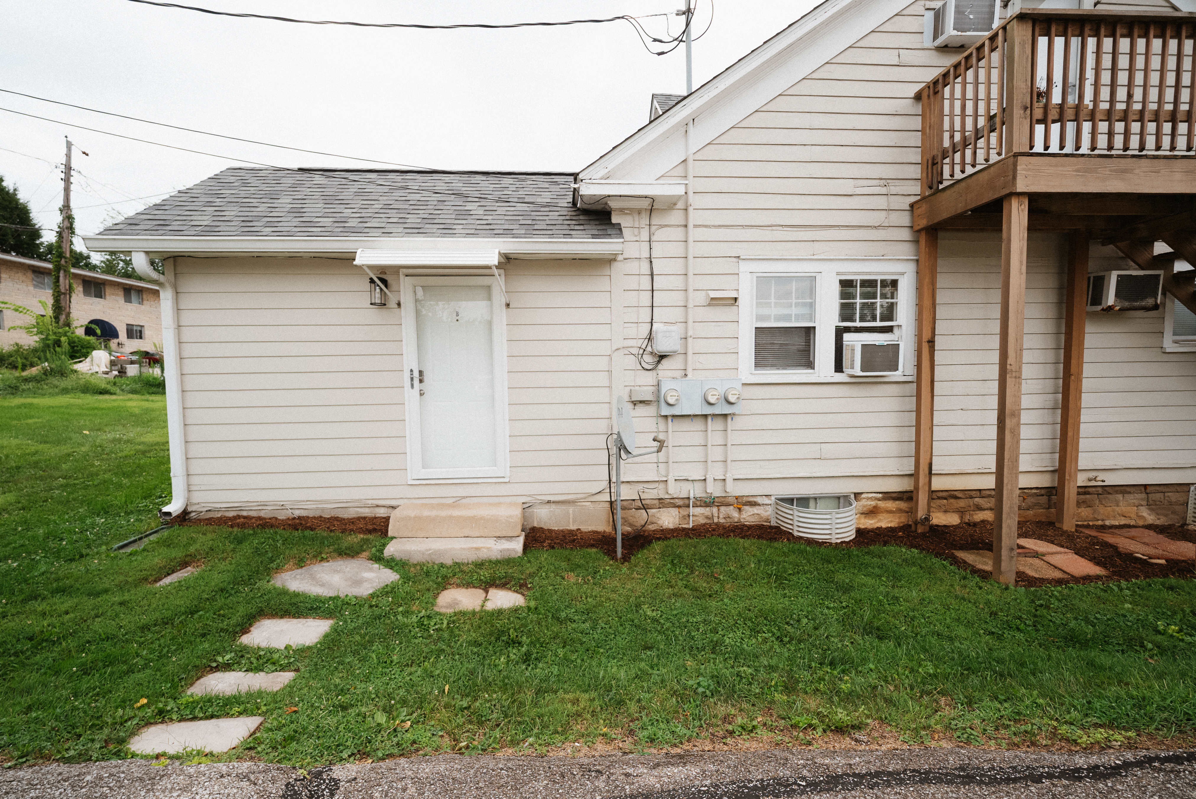 211 E. 1st Street, Unit B