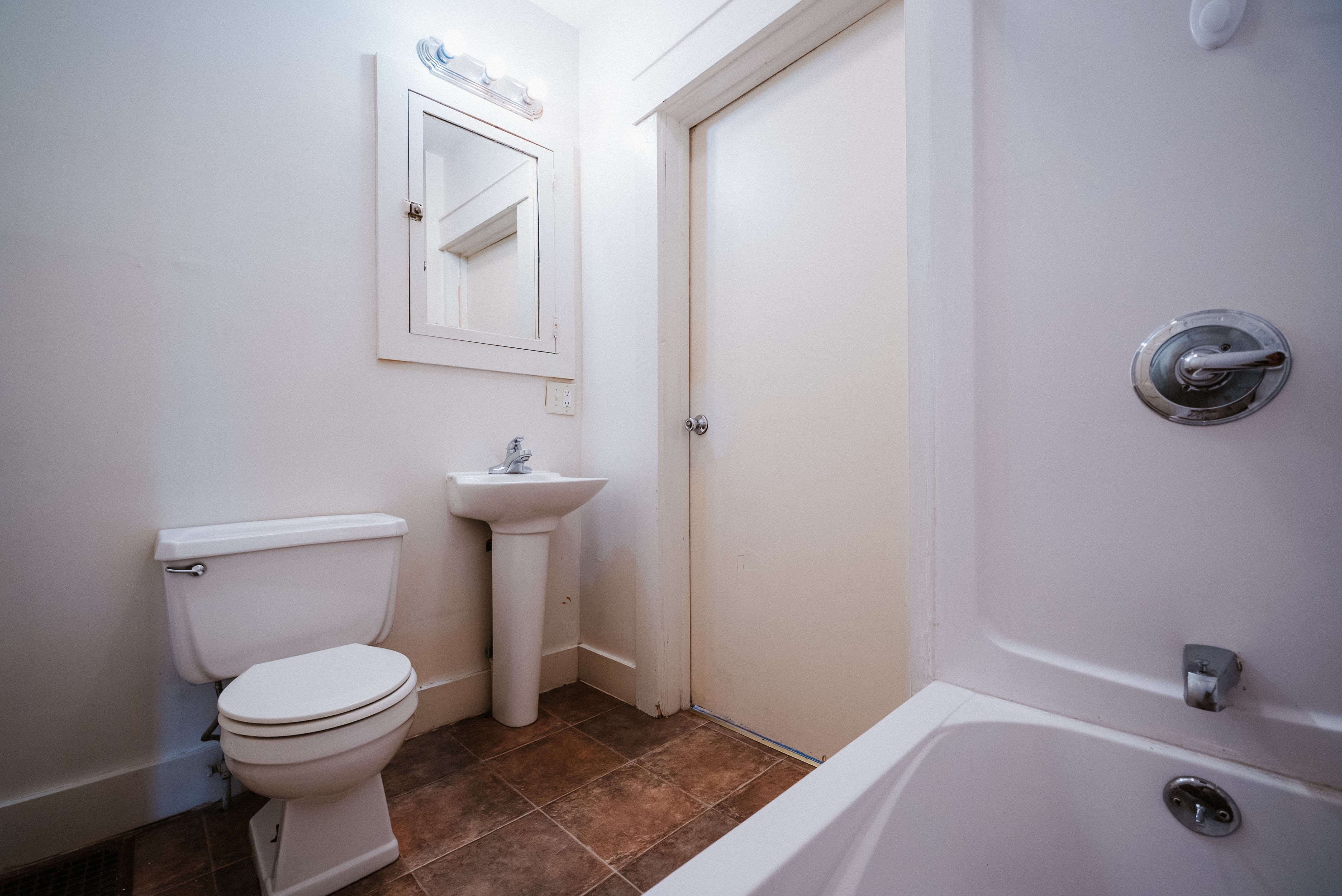 211 E. 1st Street, Unit B